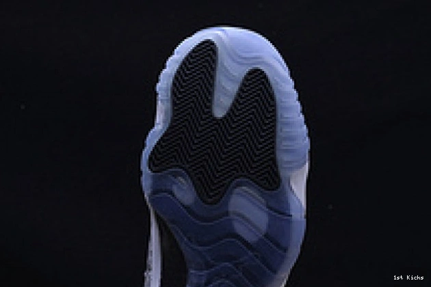 1st Kicks Shoes 1786 378037- prem hc retro jordan ModernLook 11 air 1121